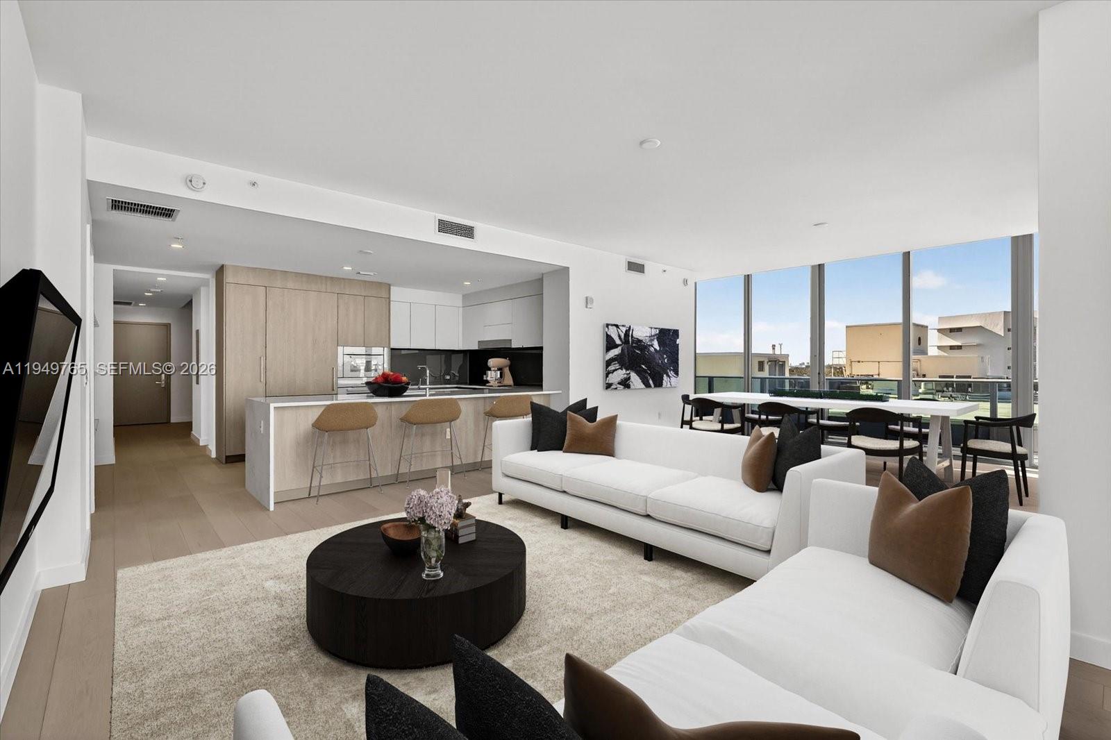 9201 E Bay Harbor Dr UPH02