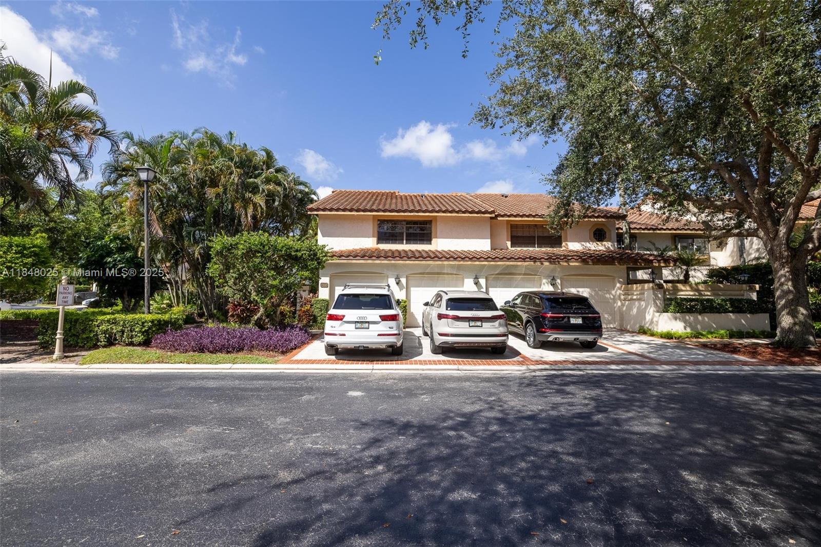 7737 La Mirada Dr