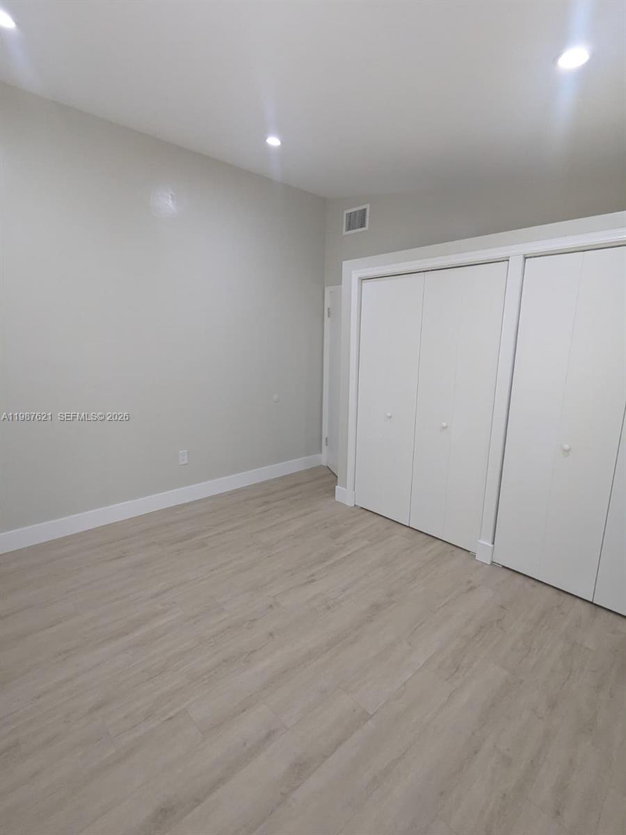 ESSEX VILLAGE 6TH ADDN - Residential Lease