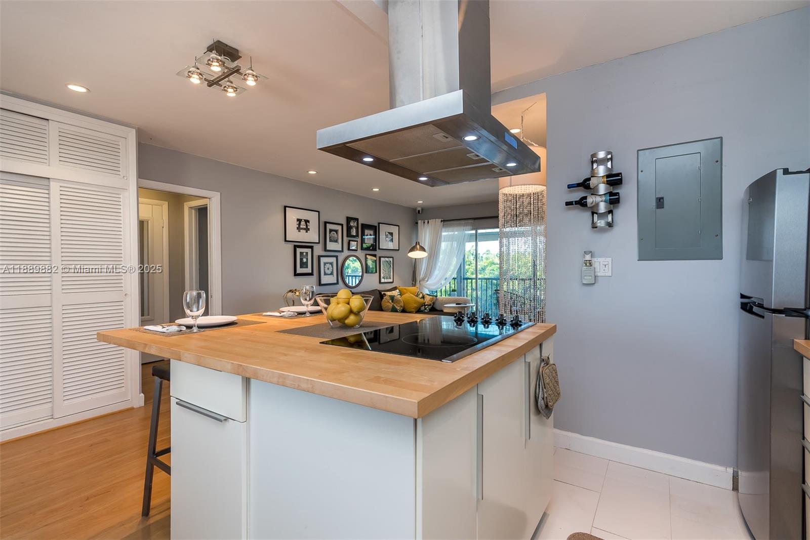 CHATEAU TERESE CONDO - Residential Lease
