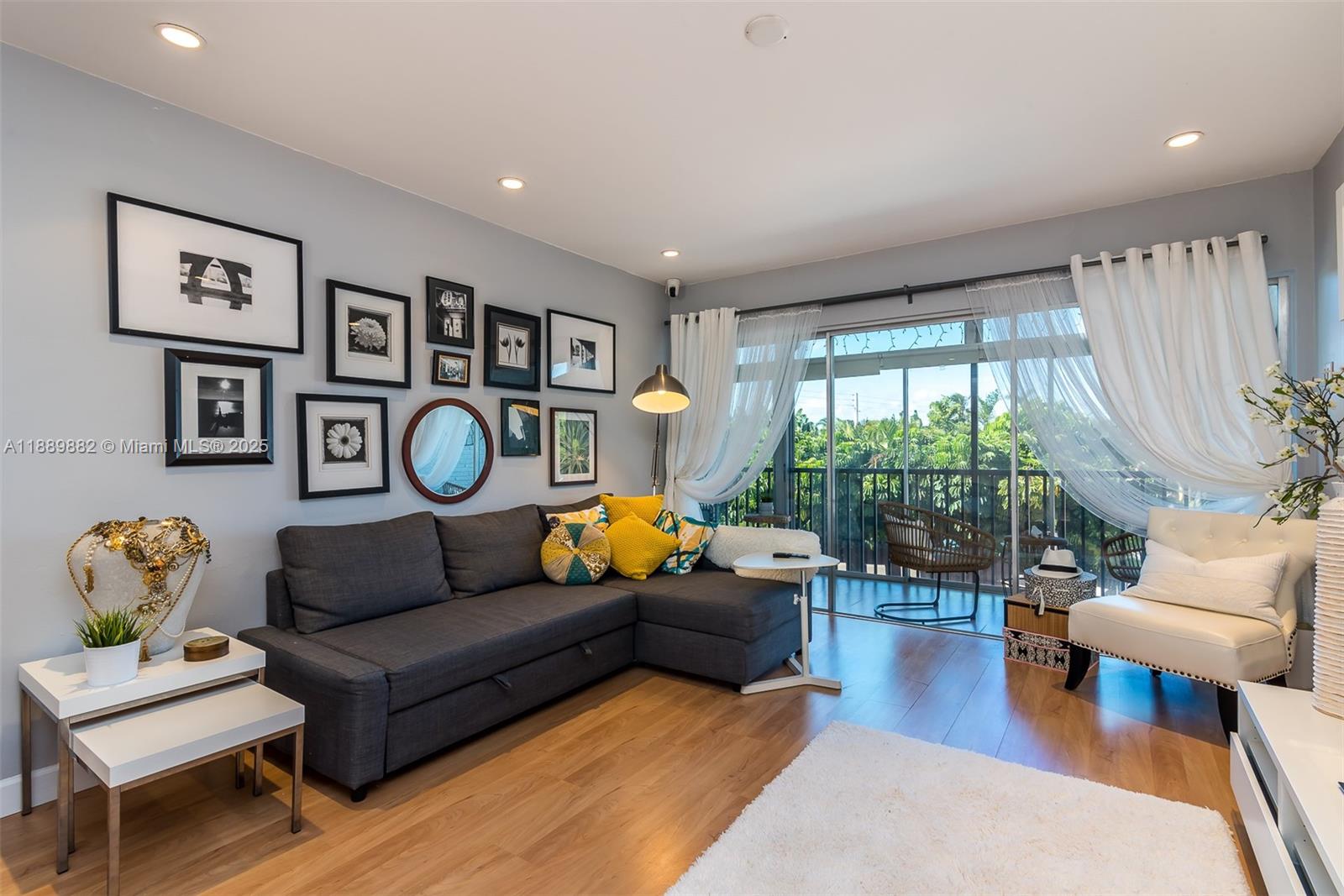 CHATEAU TERESE CONDO - Residential Lease