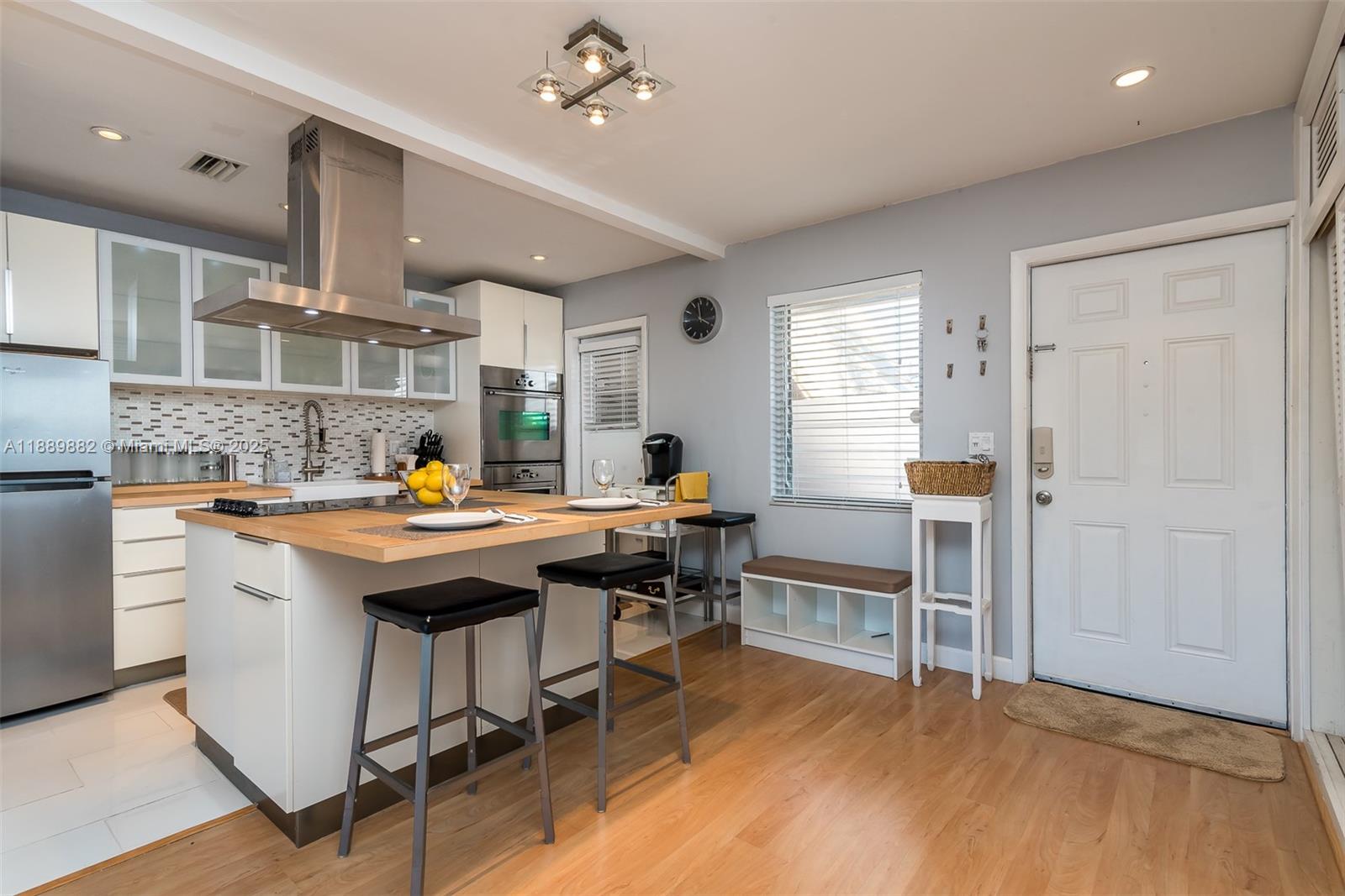 CHATEAU TERESE CONDO - Residential Lease