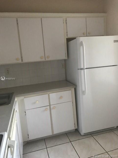 Bleau Grotto Condo - Residential Lease