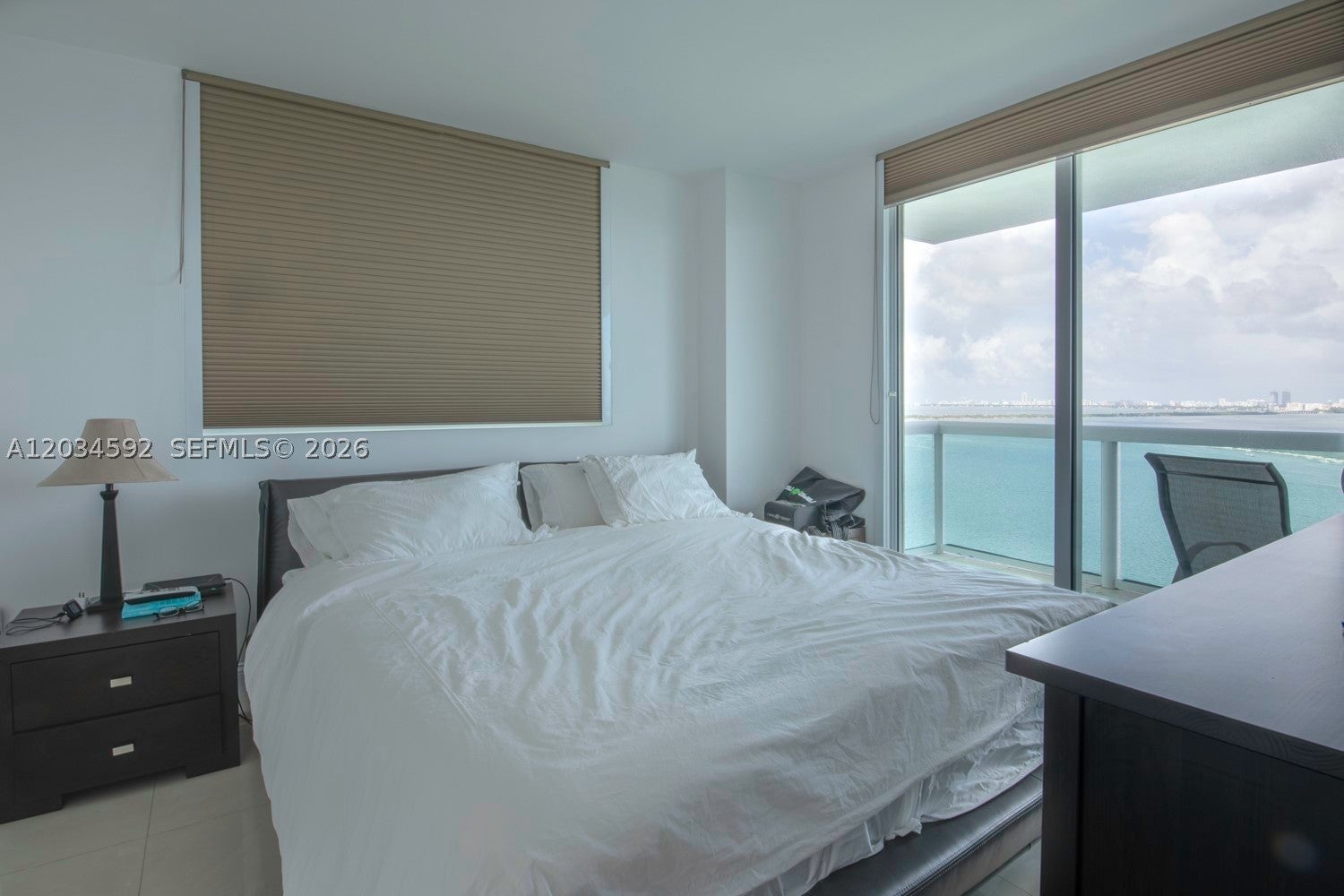 1800 N Bayshore Dr 2209