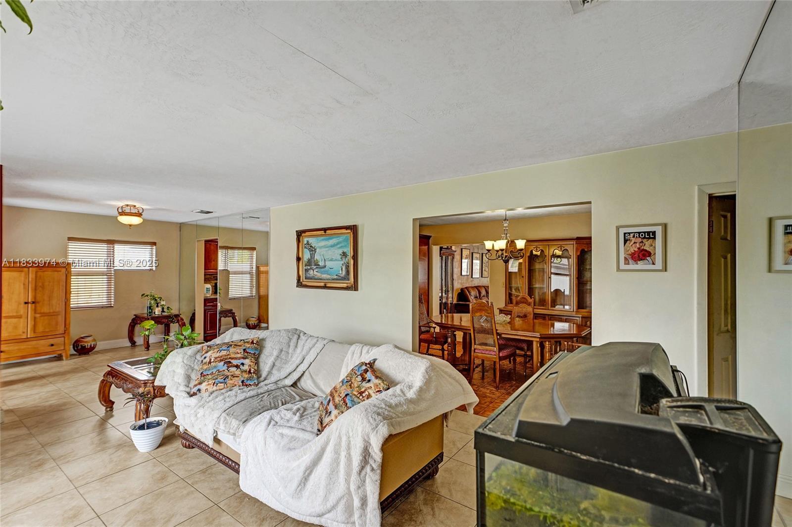 ROYALE GREEN SEC 1 - Residential