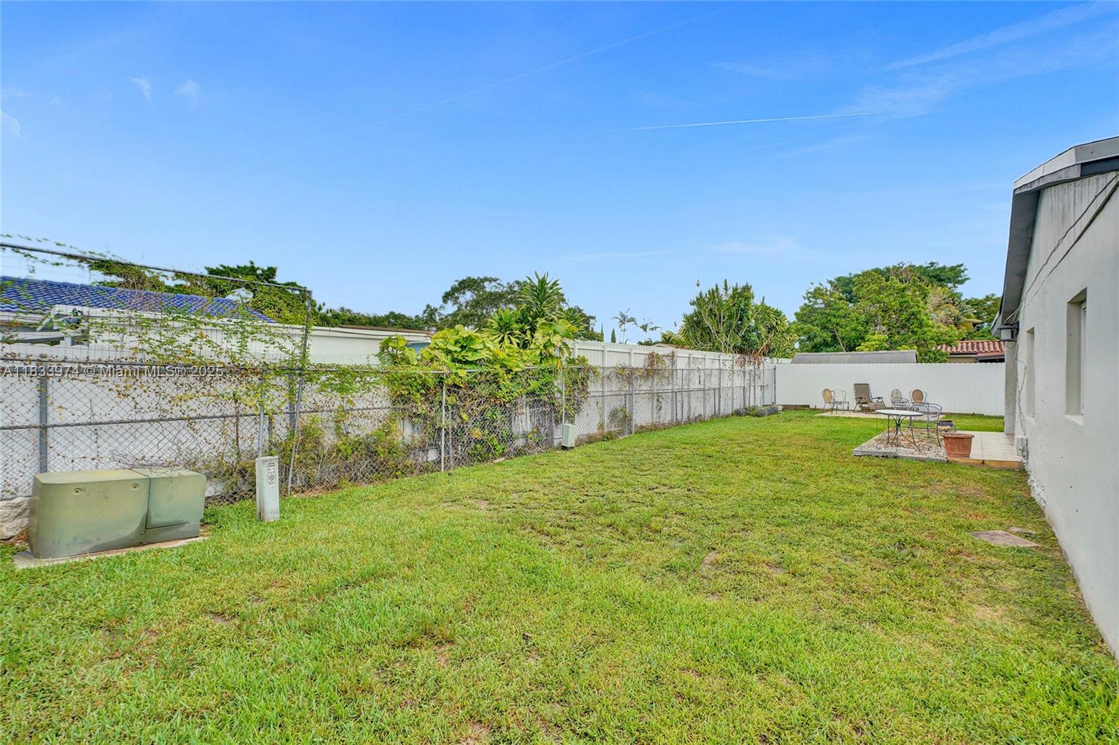 ROYALE GREEN SEC 1 - Residential