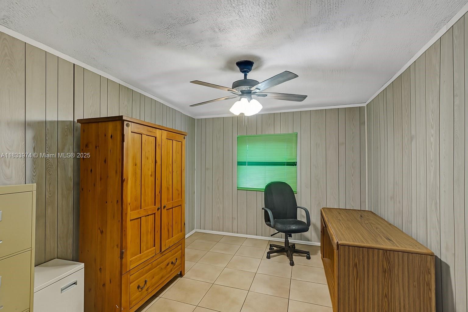 ROYALE GREEN SEC 1 - Residential