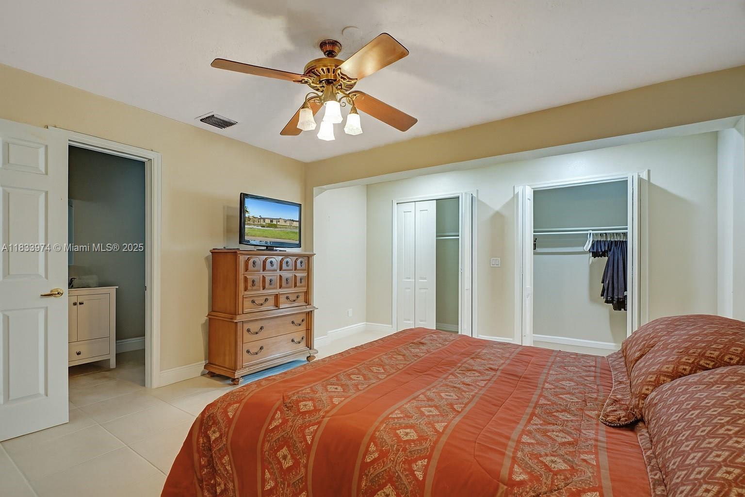 ROYALE GREEN SEC 1 - Residential