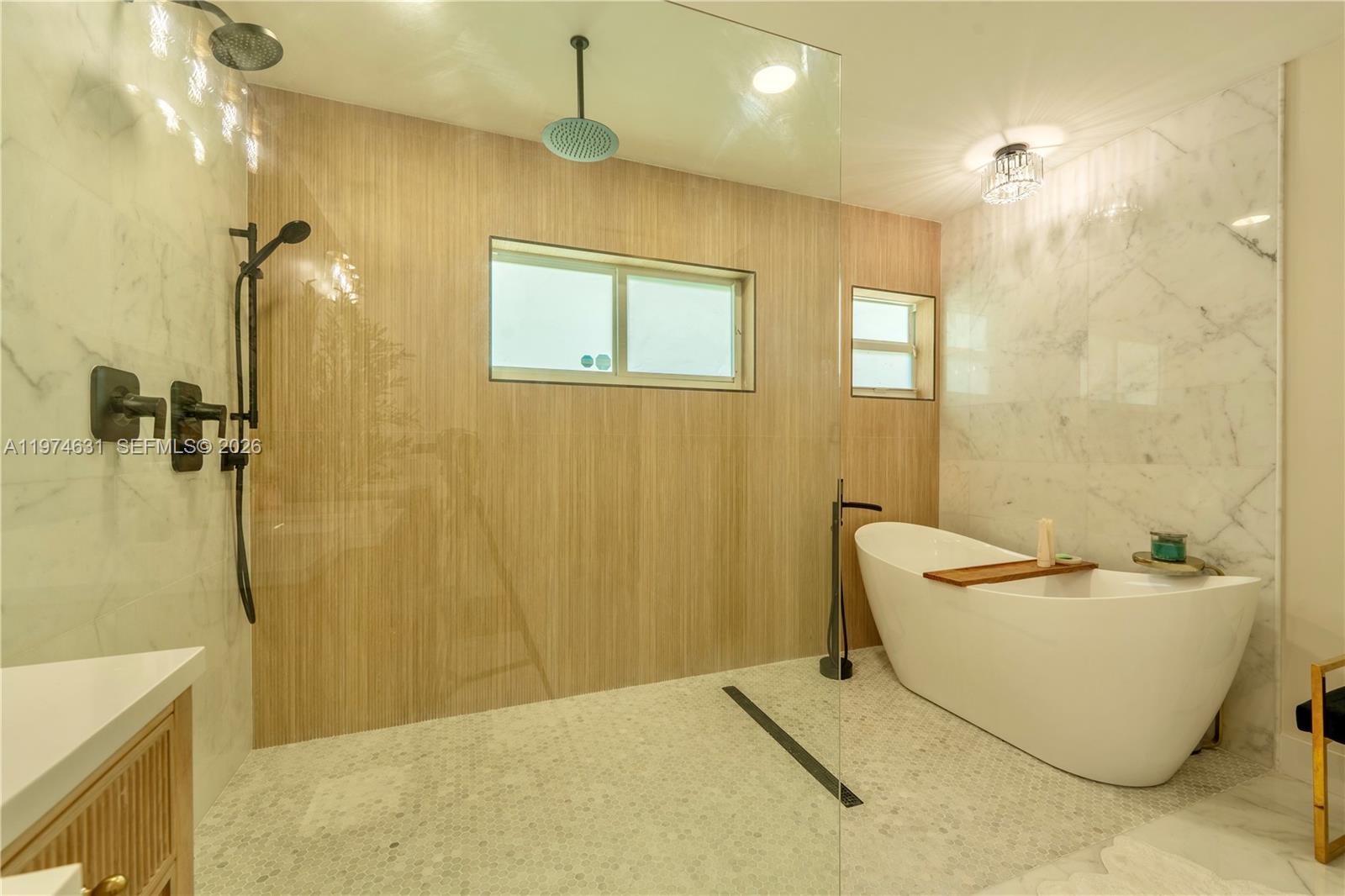 PINEWOOD ESTATES - Residential