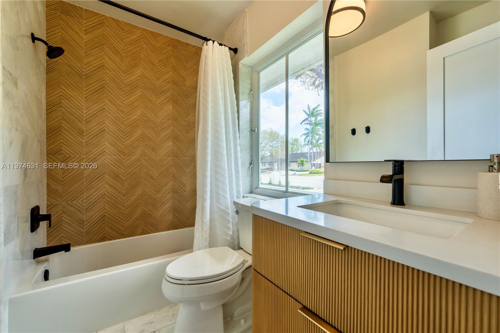 PINEWOOD ESTATES - Residential