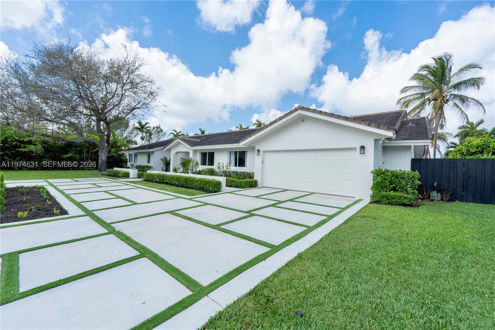 PINEWOOD ESTATES - Residential