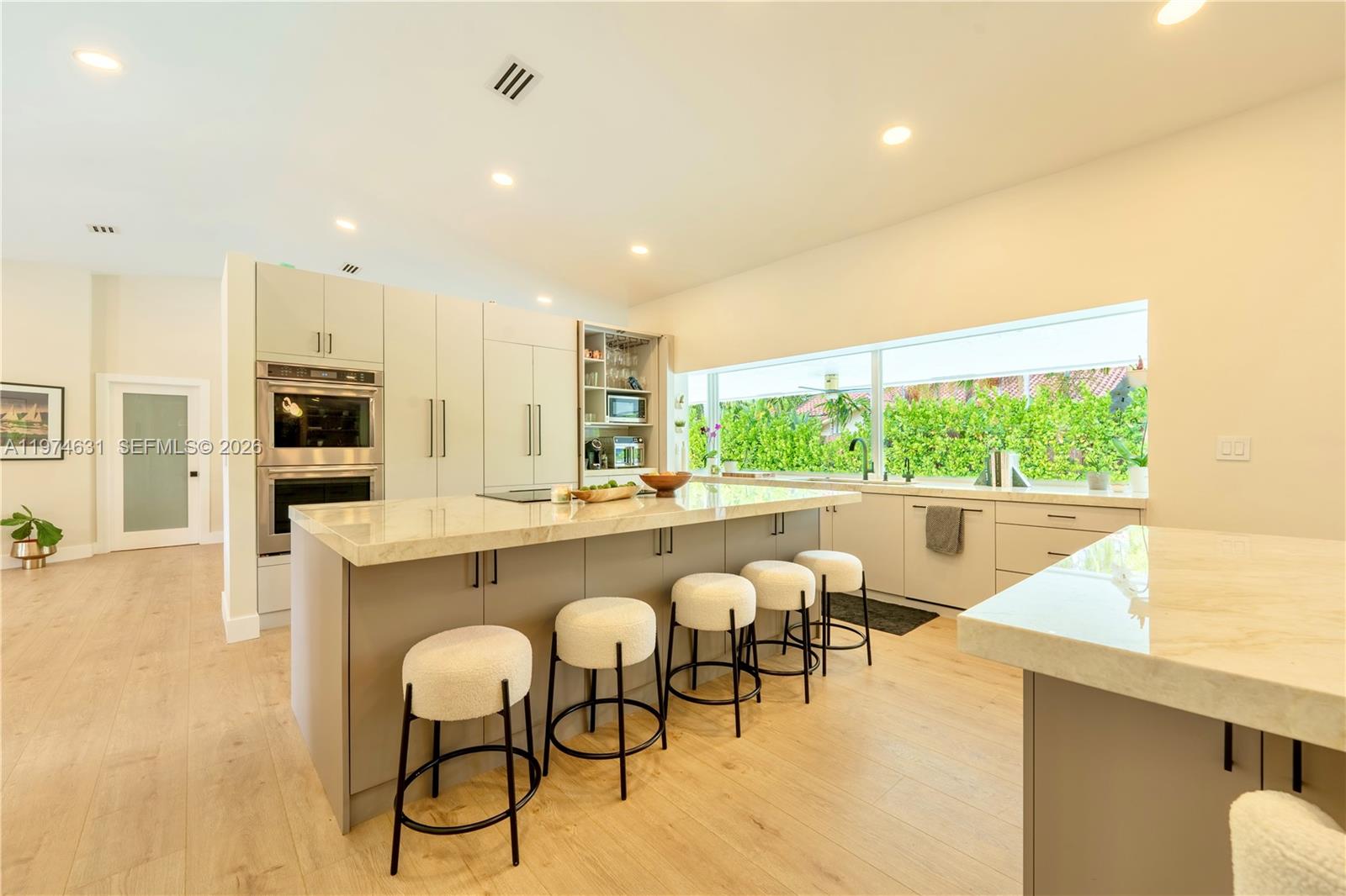 PINEWOOD ESTATES - Residential