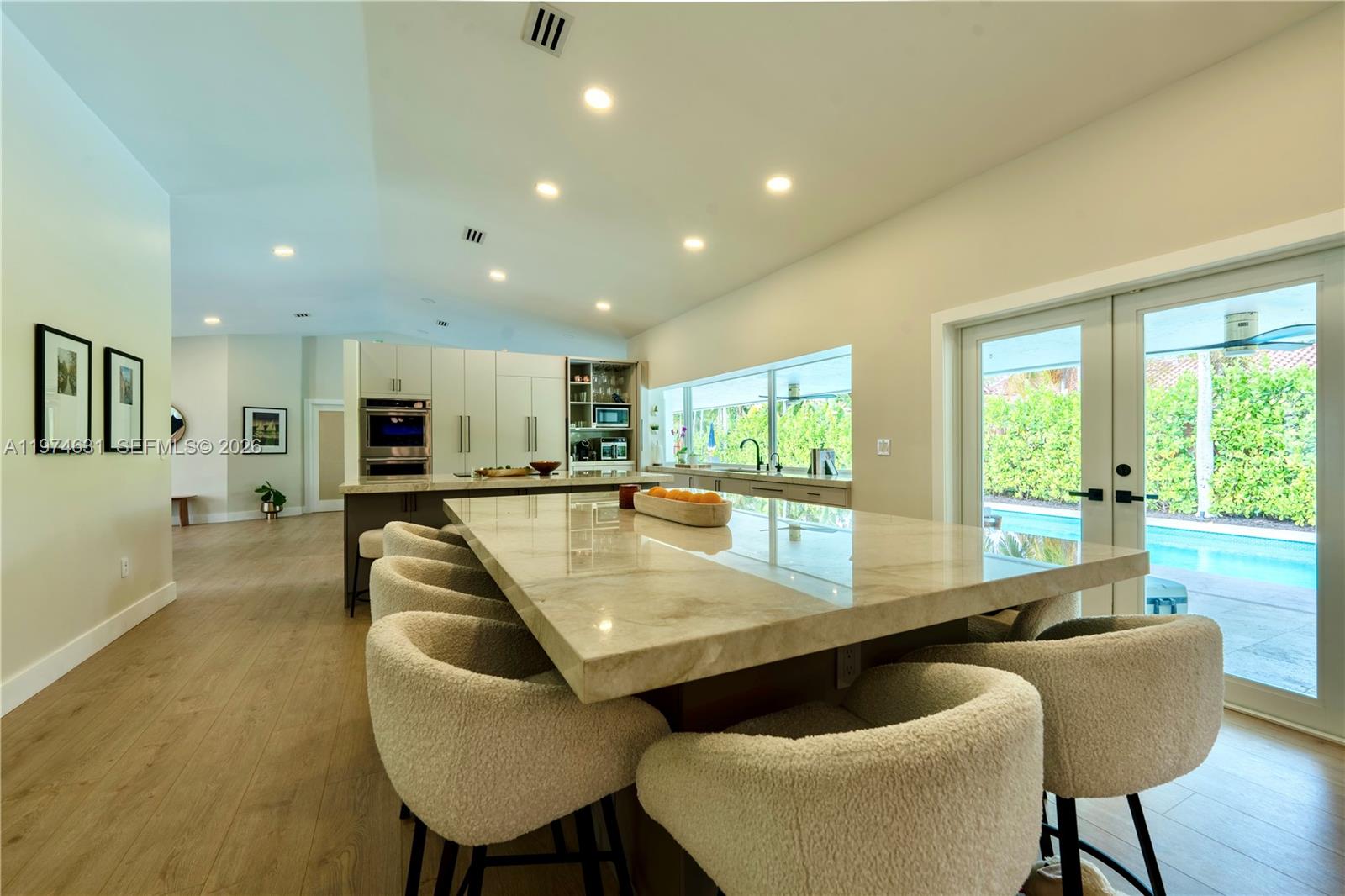 PINEWOOD ESTATES - Residential