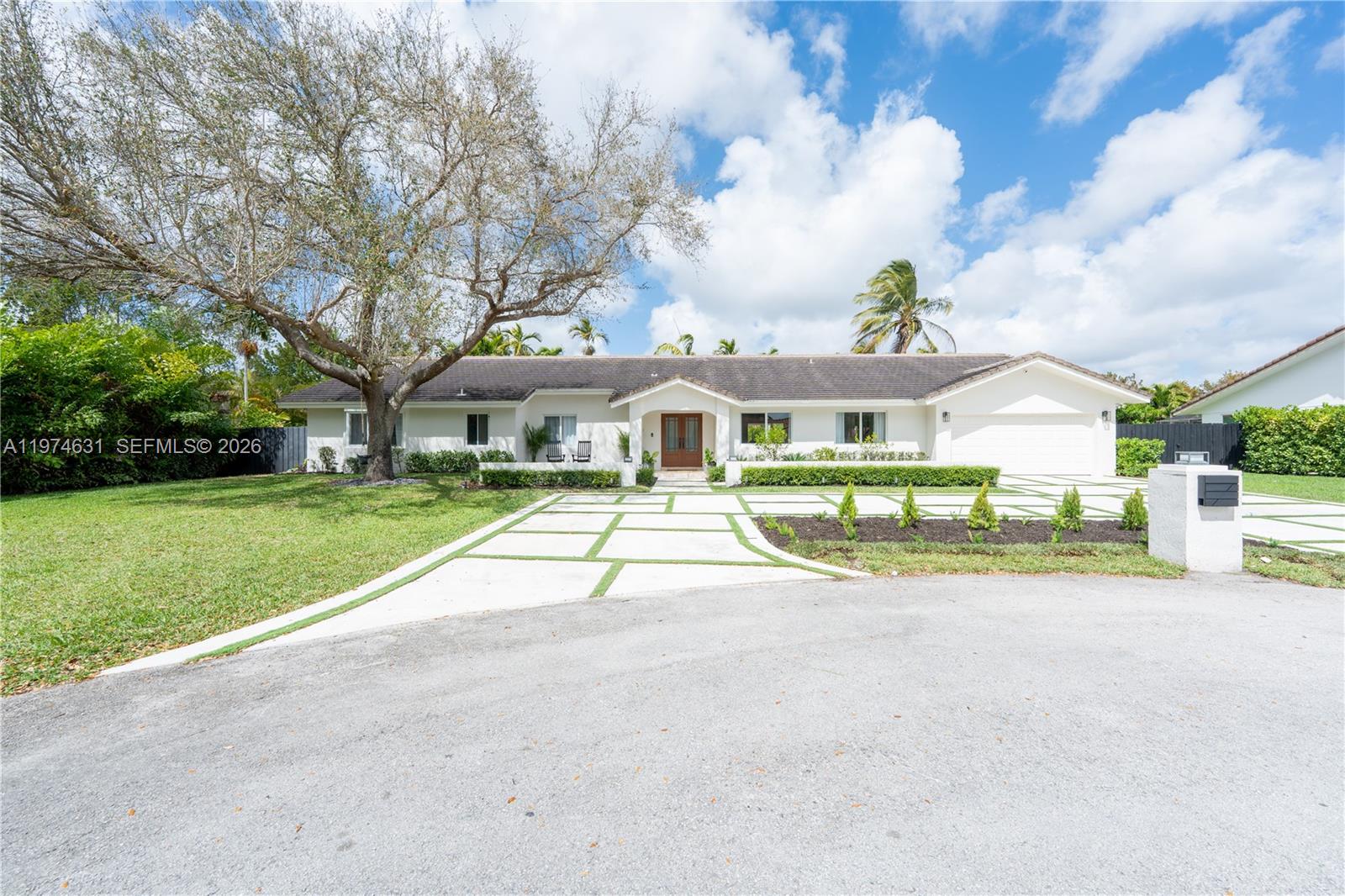 PINEWOOD ESTATES - Residential