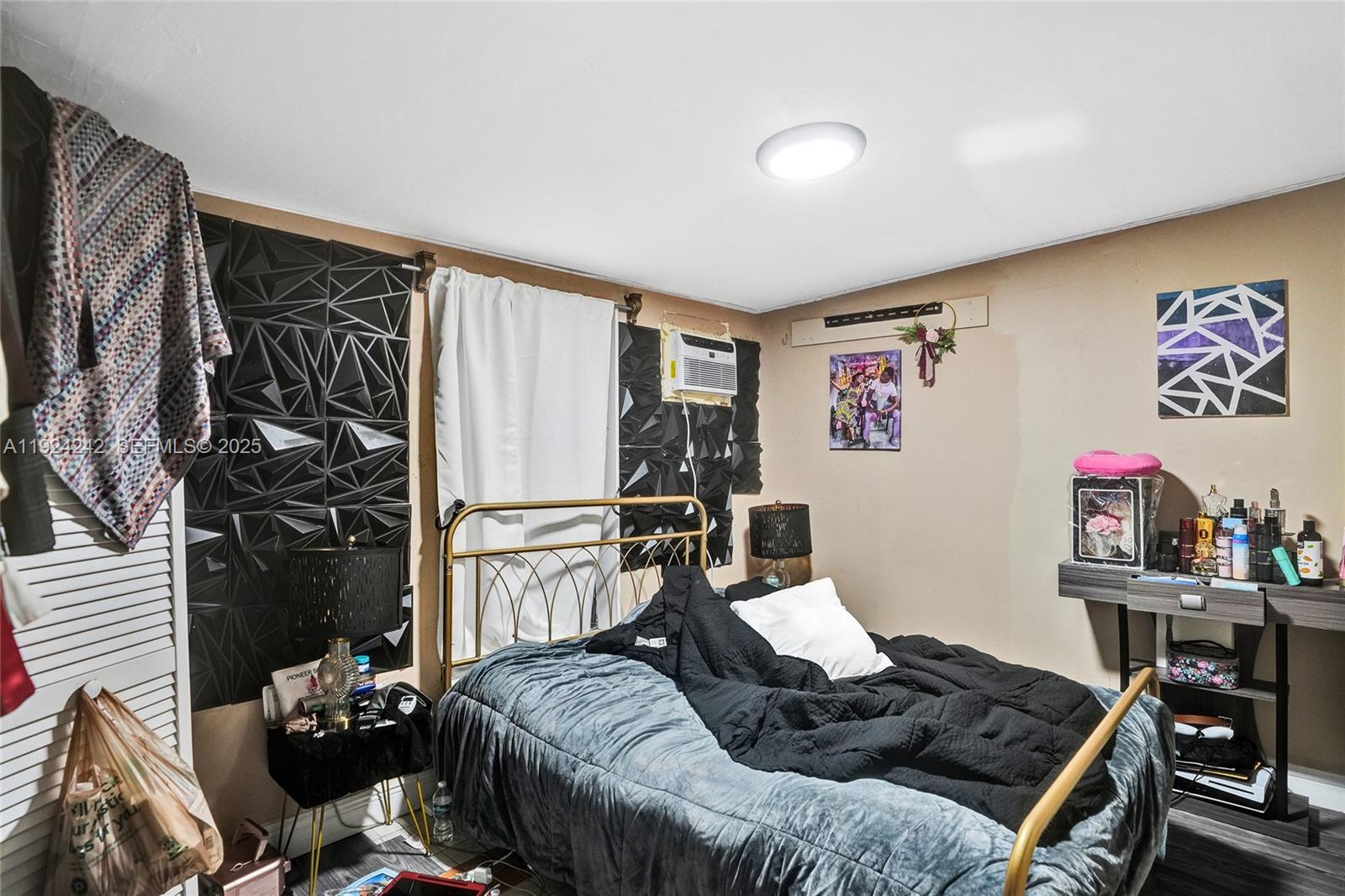 LINWOOD GARDENS NO 2 - Residential