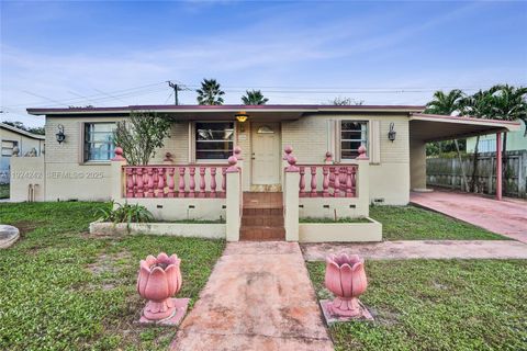 Photo of 6404 Evans St, Hollywood, FL 33024 (MLS # A11924242)