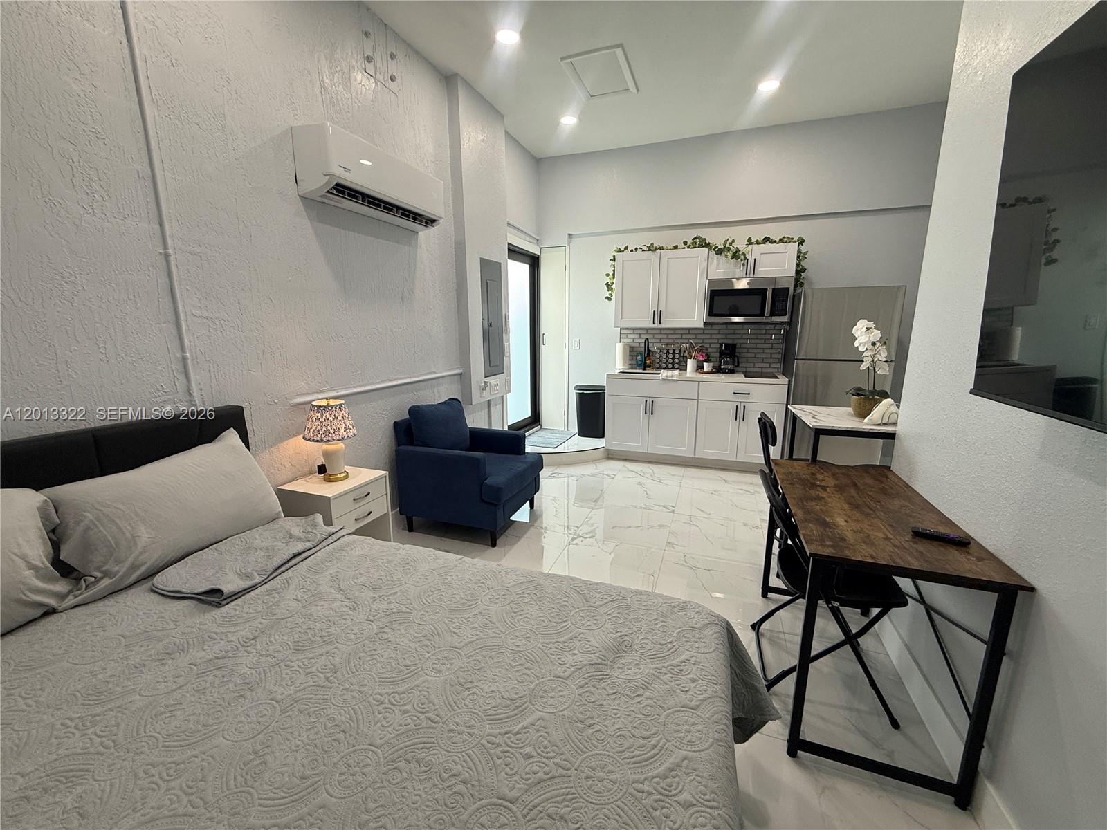 SOUTHERN COVE - Residential Lease
