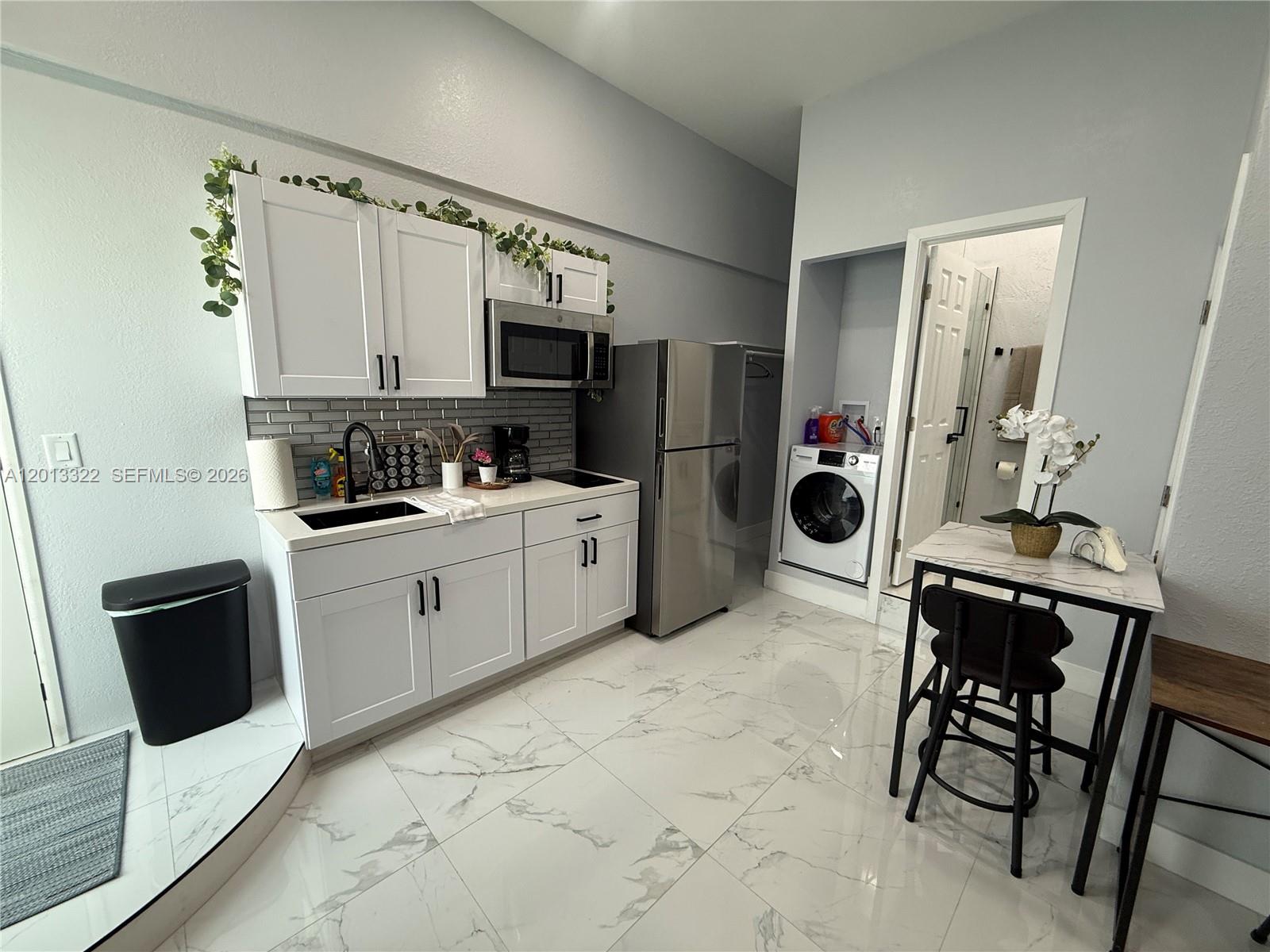 SOUTHERN COVE - Residential Lease