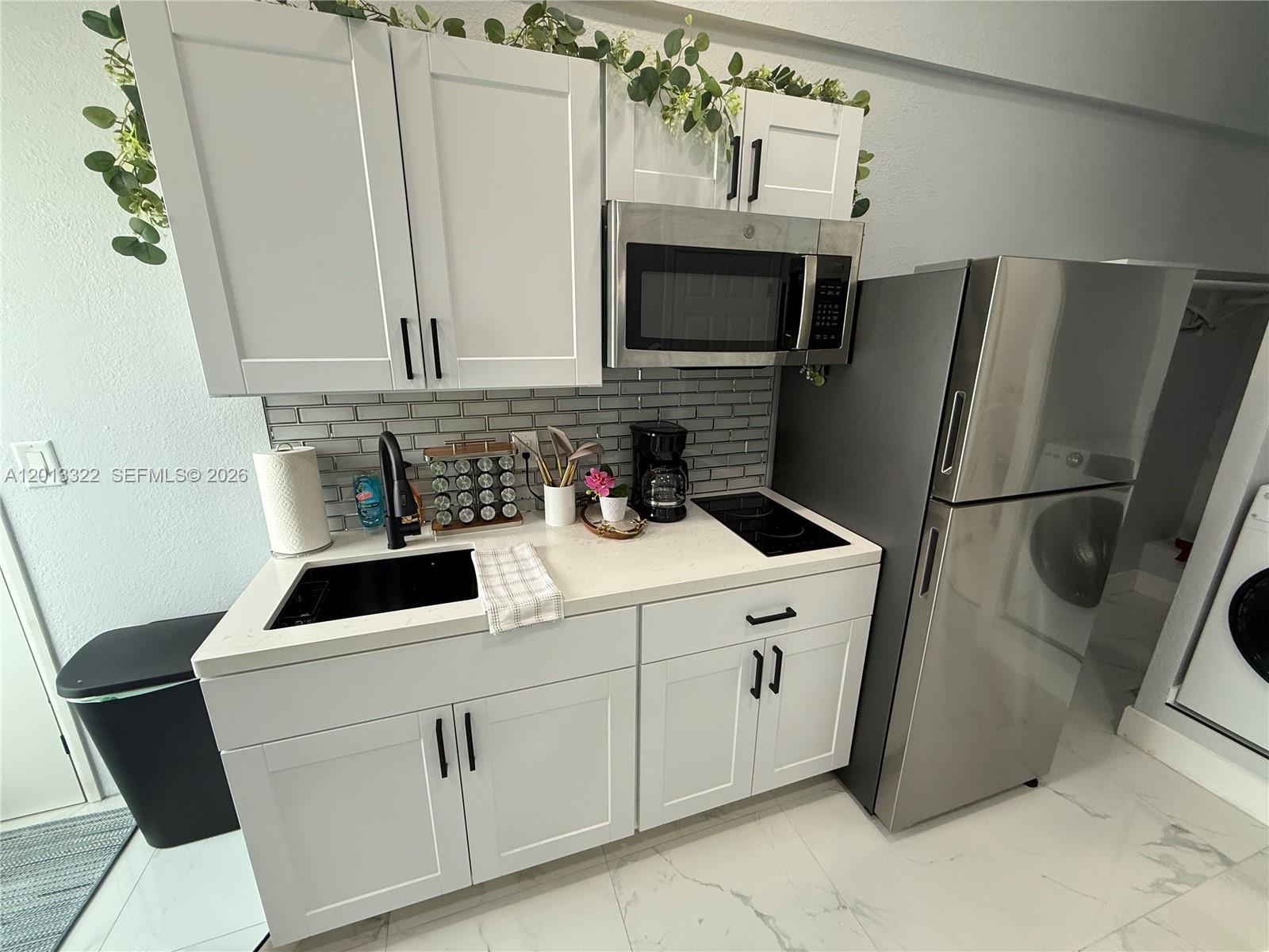 SOUTHERN COVE - Residential Lease