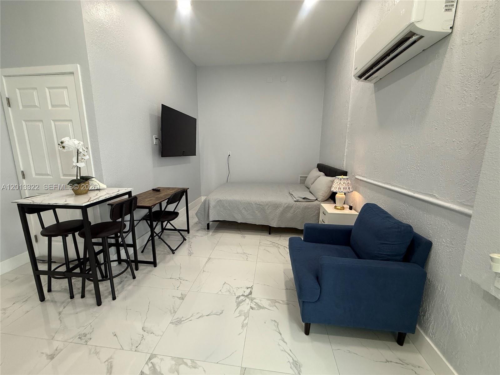 SOUTHERN COVE - Residential Lease