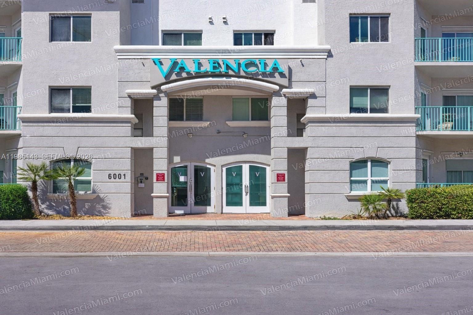 VALENCIA CONDO - Residential