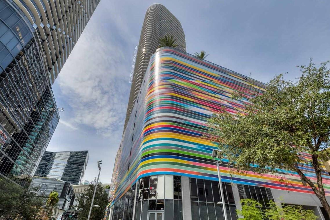 801 Miami Ave 2201