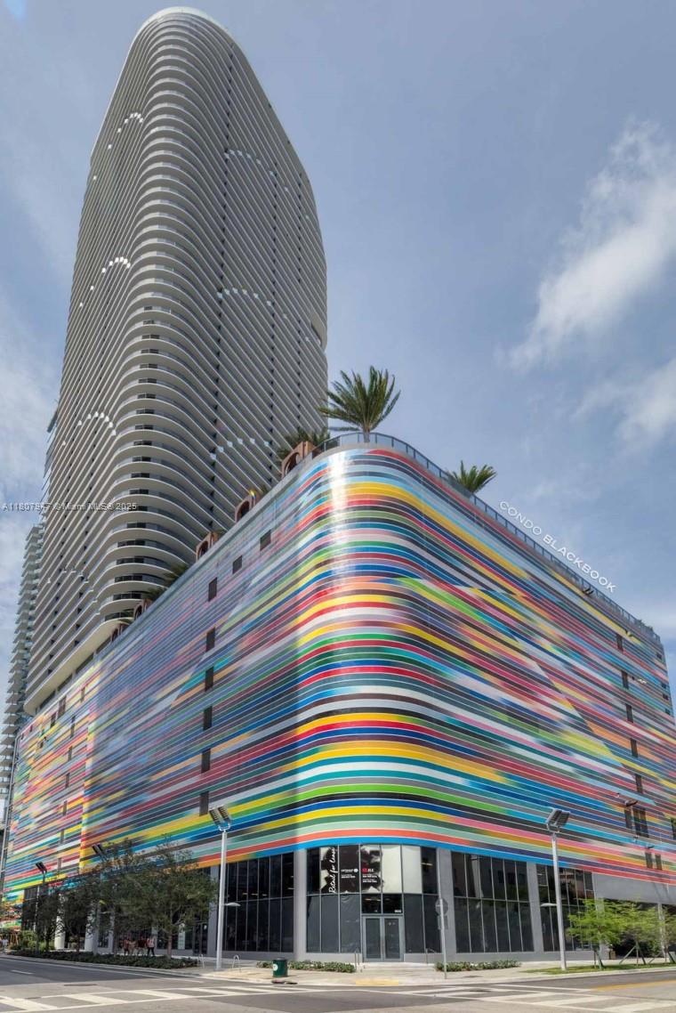 801 Miami Ave 2201
