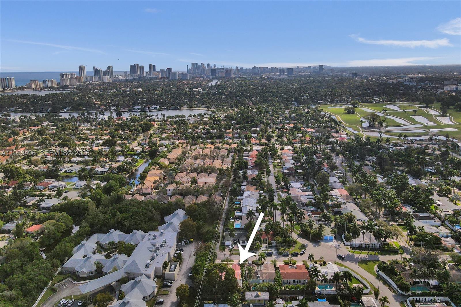 COUNTRY CLUB HOMES - Residential