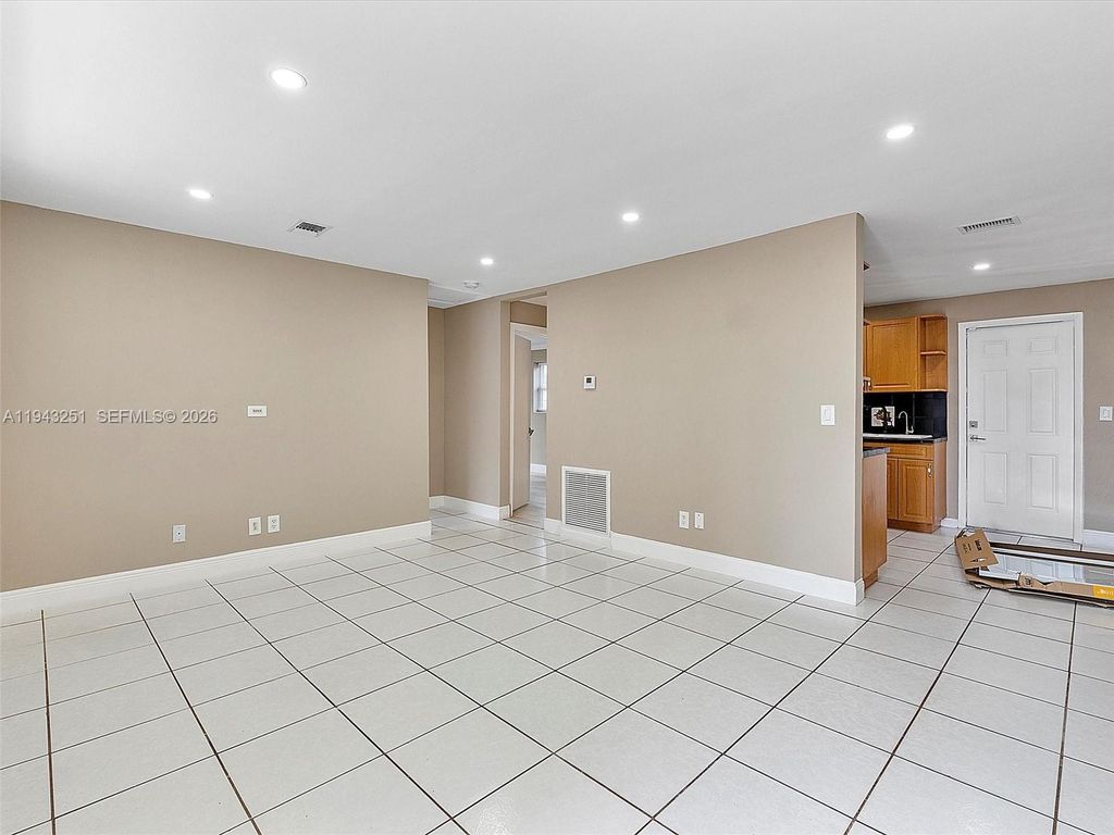 Photo of 1321 SW 33rd Ter, Fort Lauderdale, FL 33312 (MLS # A11943251)