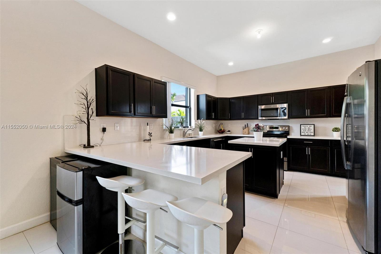 COCO PALM ESTATES - Residential