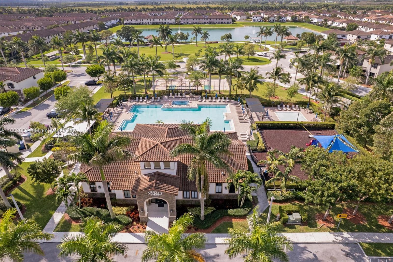 COCO PALM ESTATES - Residential