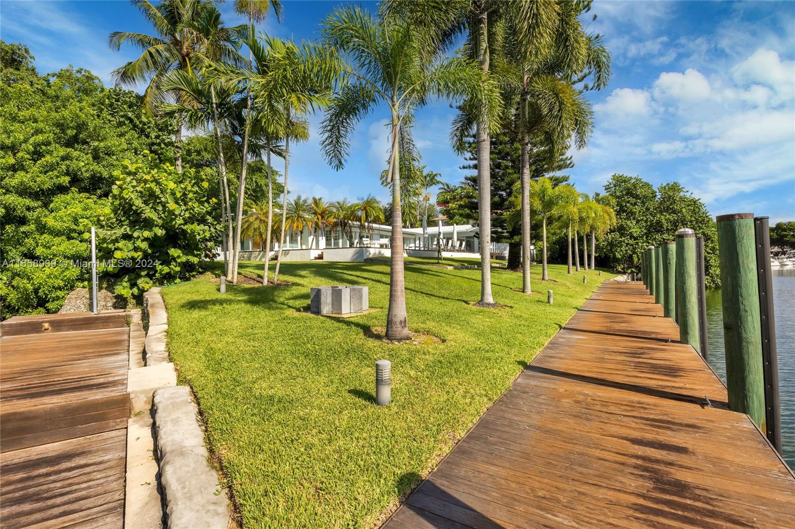 CORAL GABLES RIVIERA SEC - Residential