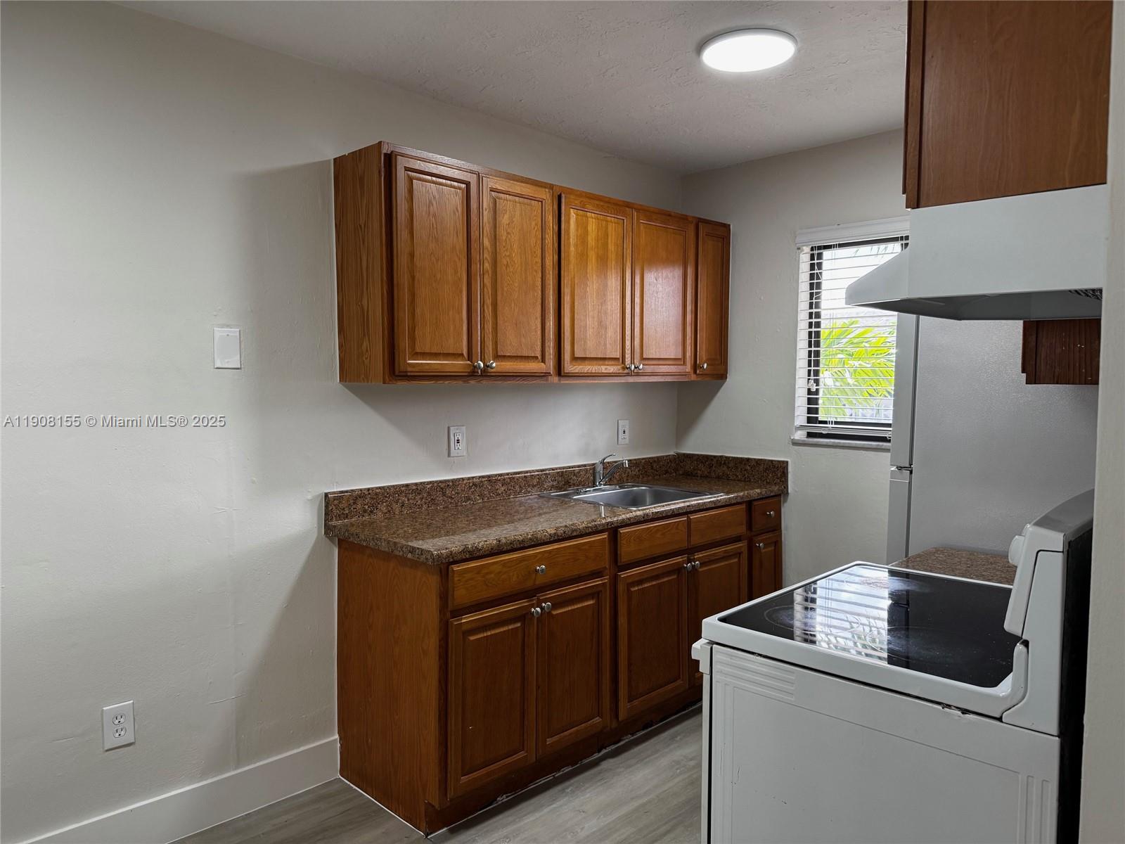 FLA FRUIT LAND CO SUB - Residential Lease