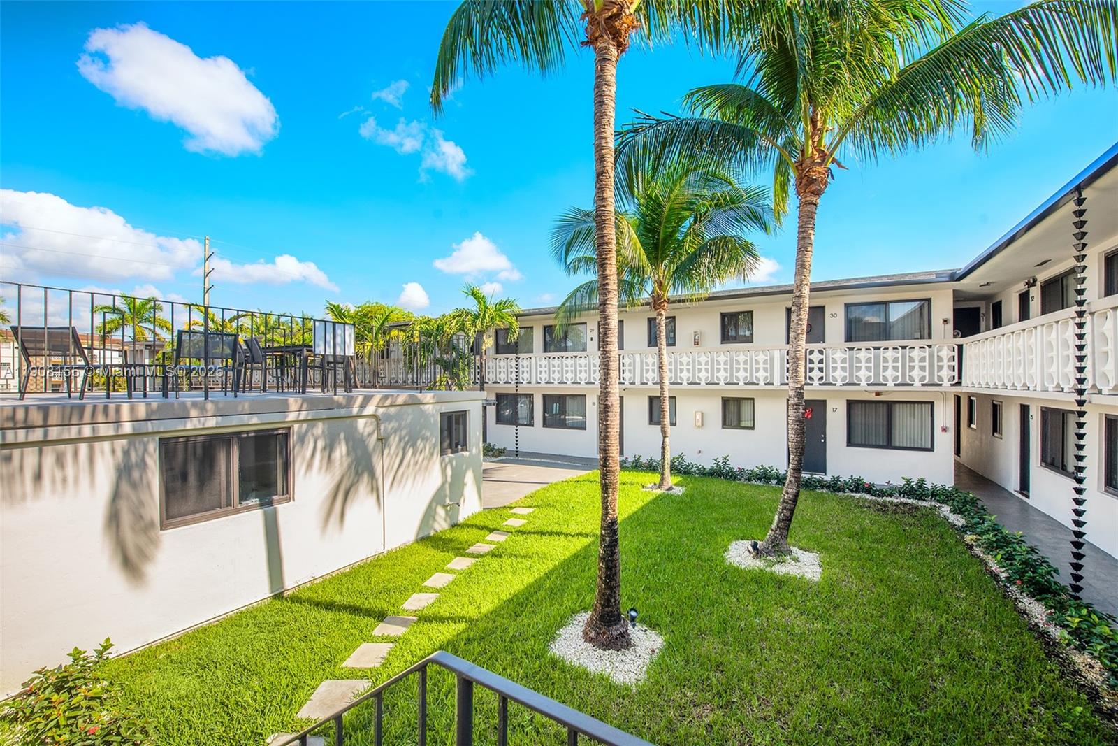 FLA FRUIT LAND CO SUB - Residential Lease