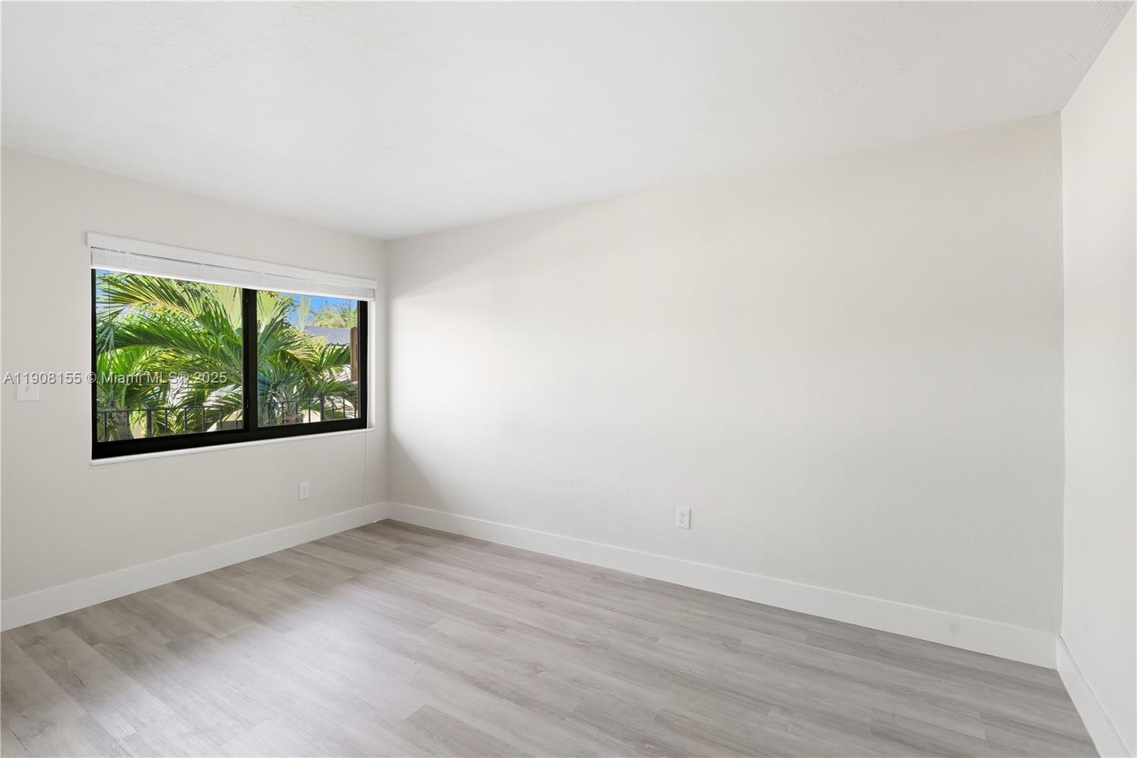 FLA FRUIT LAND CO SUB - Residential Lease