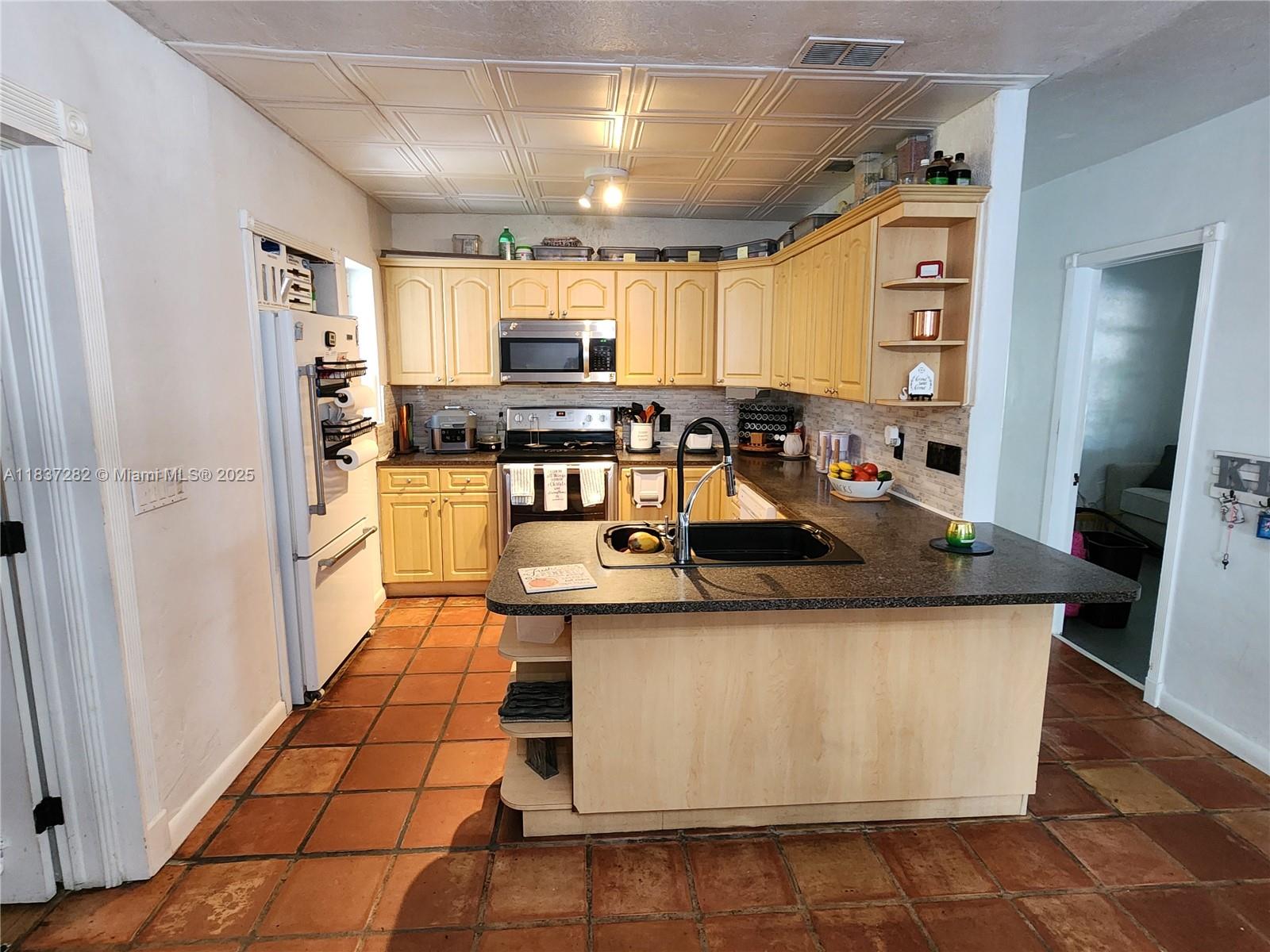 LINDEN GARDENS - Residential