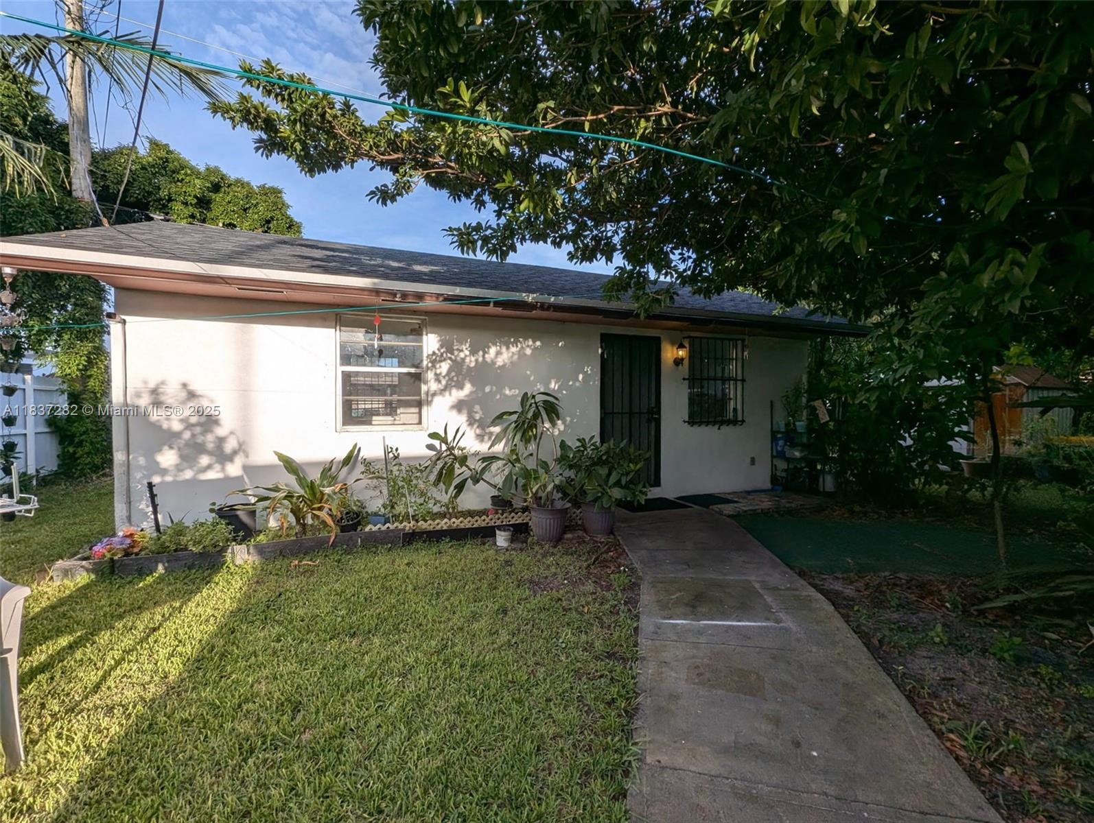 LINDEN GARDENS - Residential