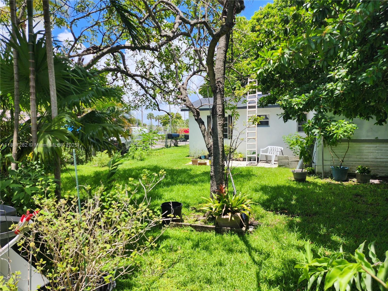 LINDEN GARDENS - Residential