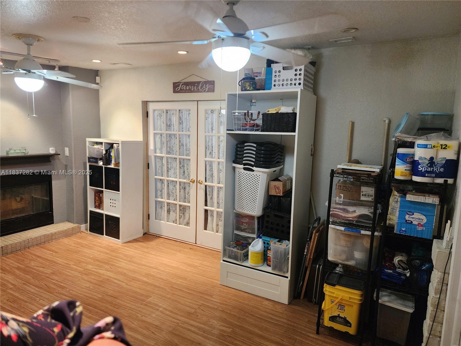 LINDEN GARDENS - Residential