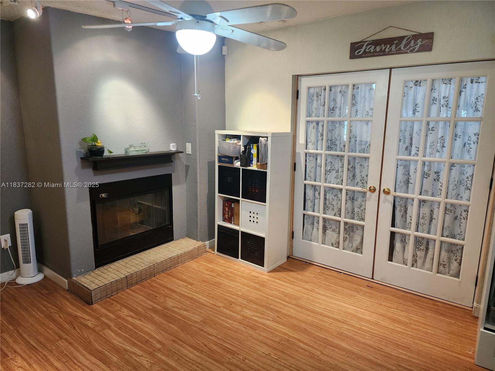 LINDEN GARDENS - Residential