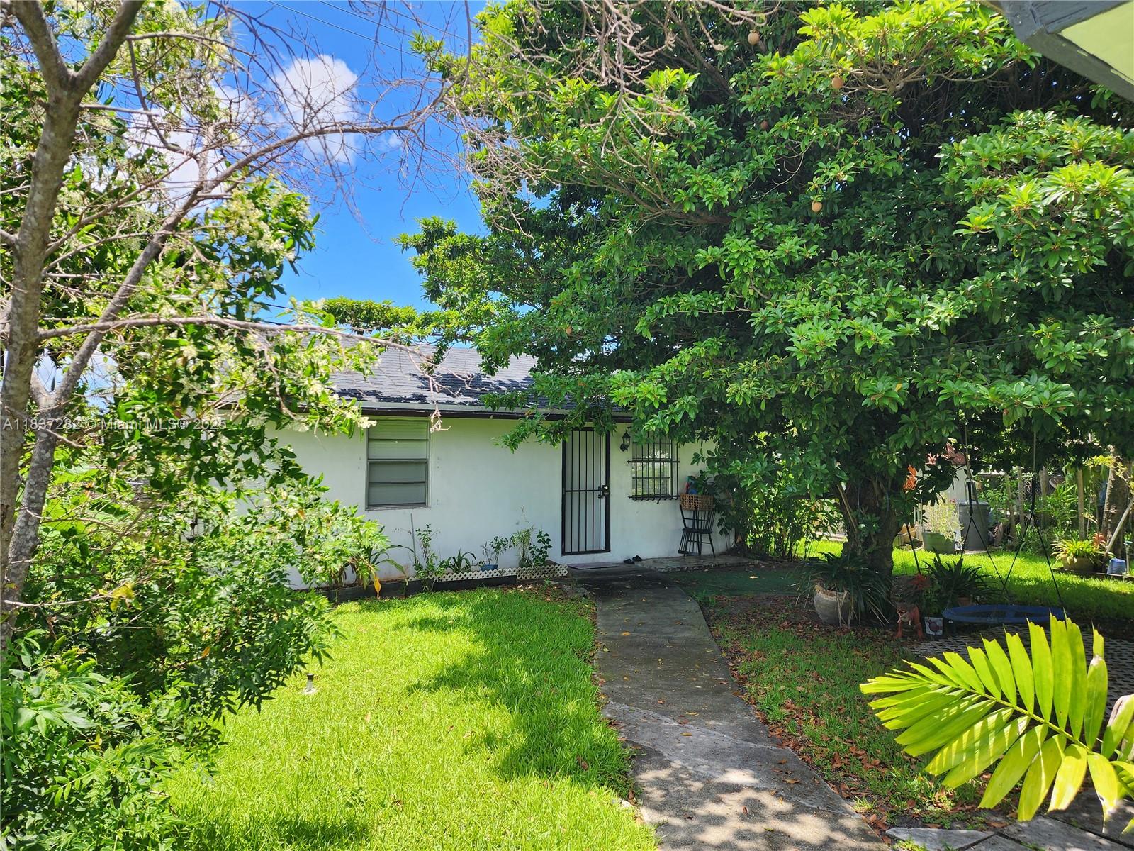 LINDEN GARDENS - Residential