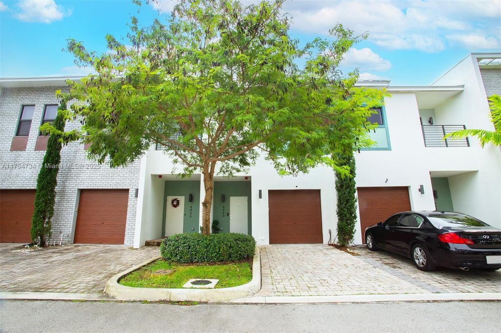 Photo of 4440 NW 8th Ct #4440, Plantation, FL 33317 (MLS # A11754734)
