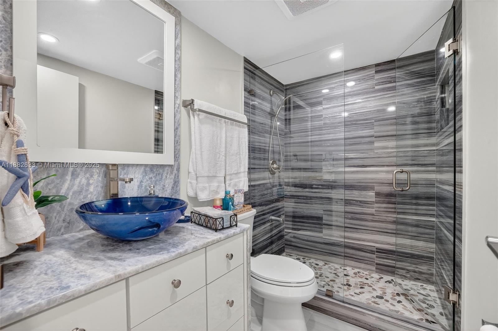 SEA AIR TOWERS CONDO - Residential