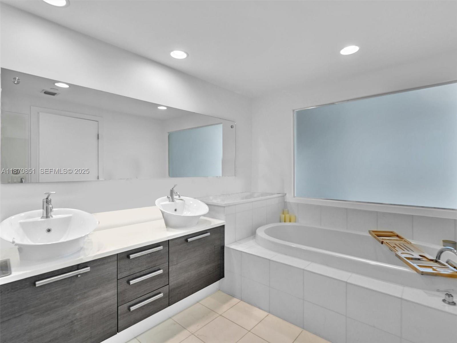 ARTECH RESIDENCES AT AVEN - Residential