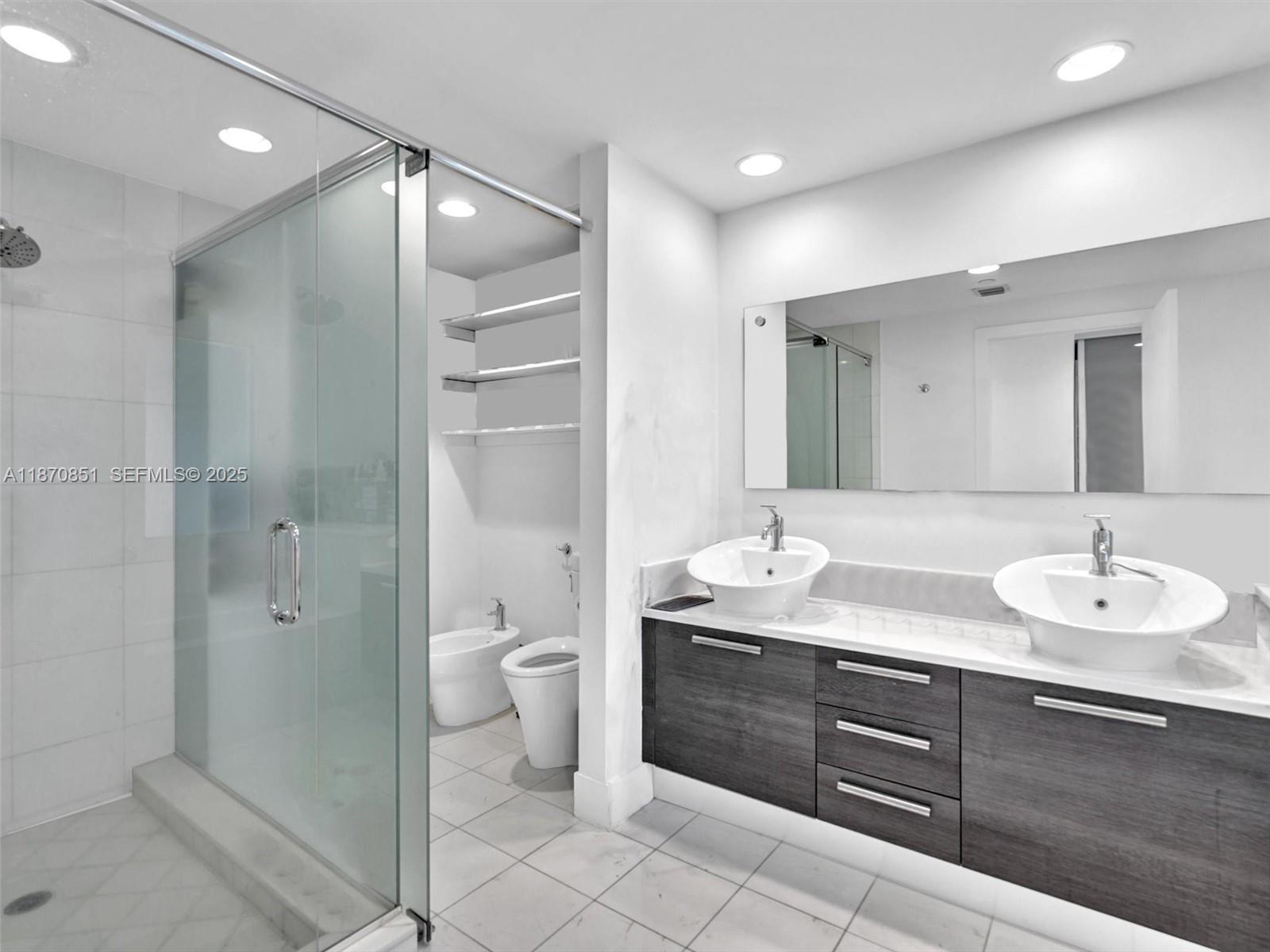 ARTECH RESIDENCES AT AVEN - Residential