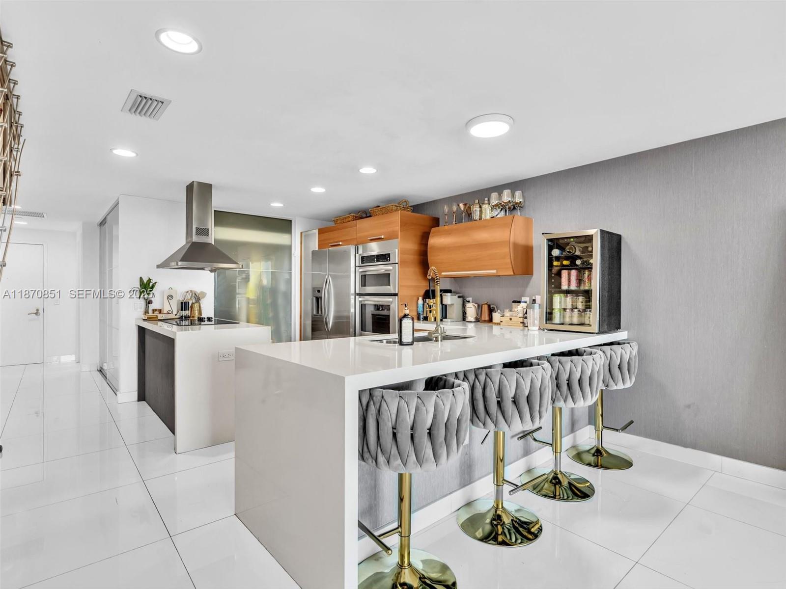 ARTECH RESIDENCES AT AVEN - Residential