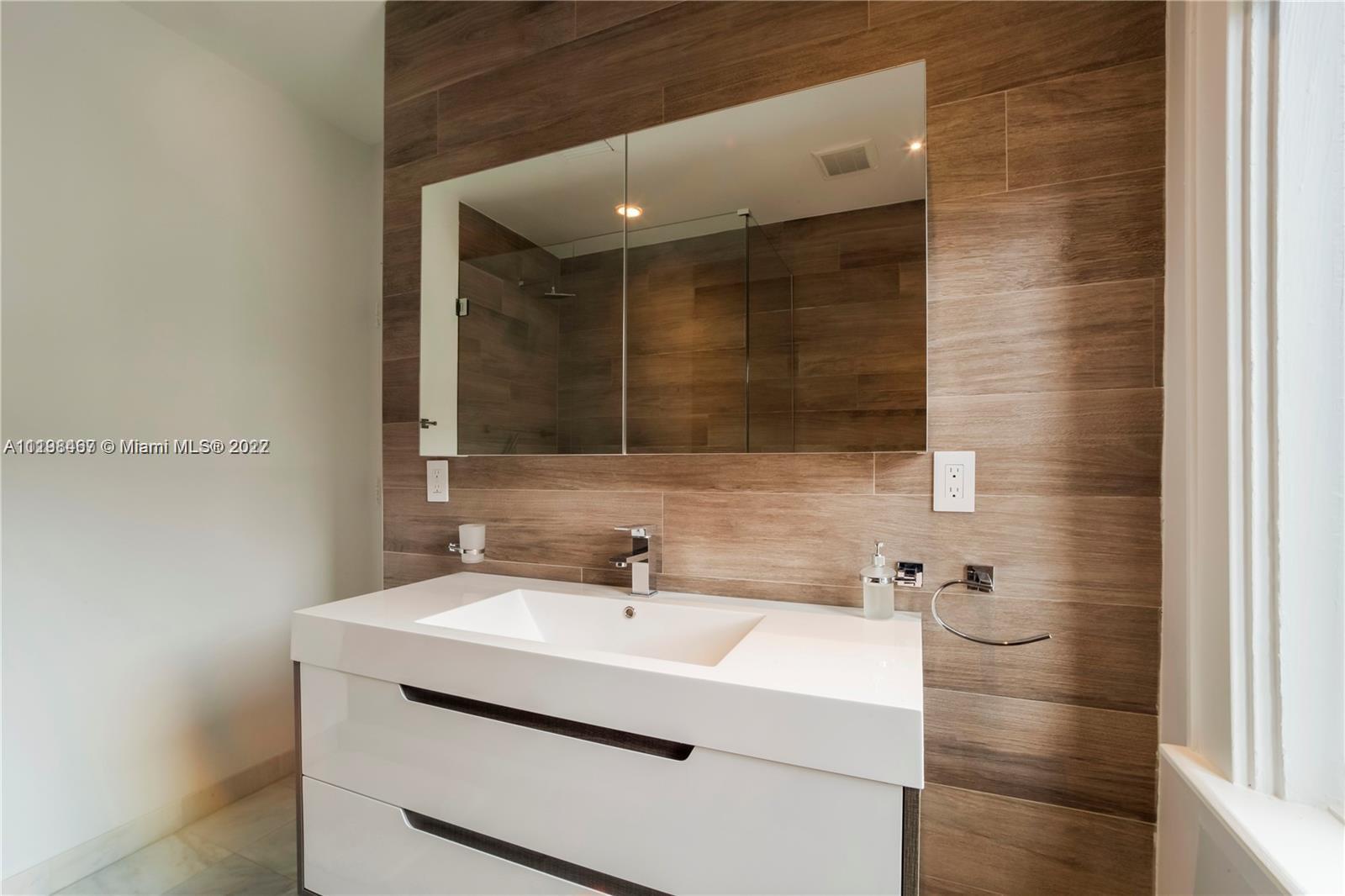 BEACH VIEW SUB - Residential