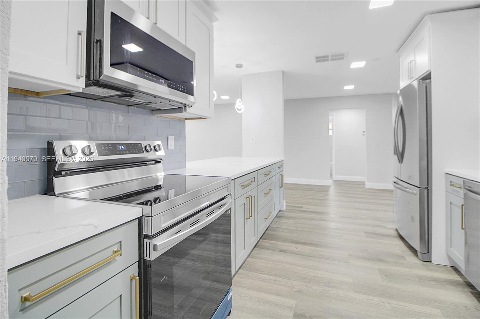 PLAZA ESTATES 2ND SEC - Residential