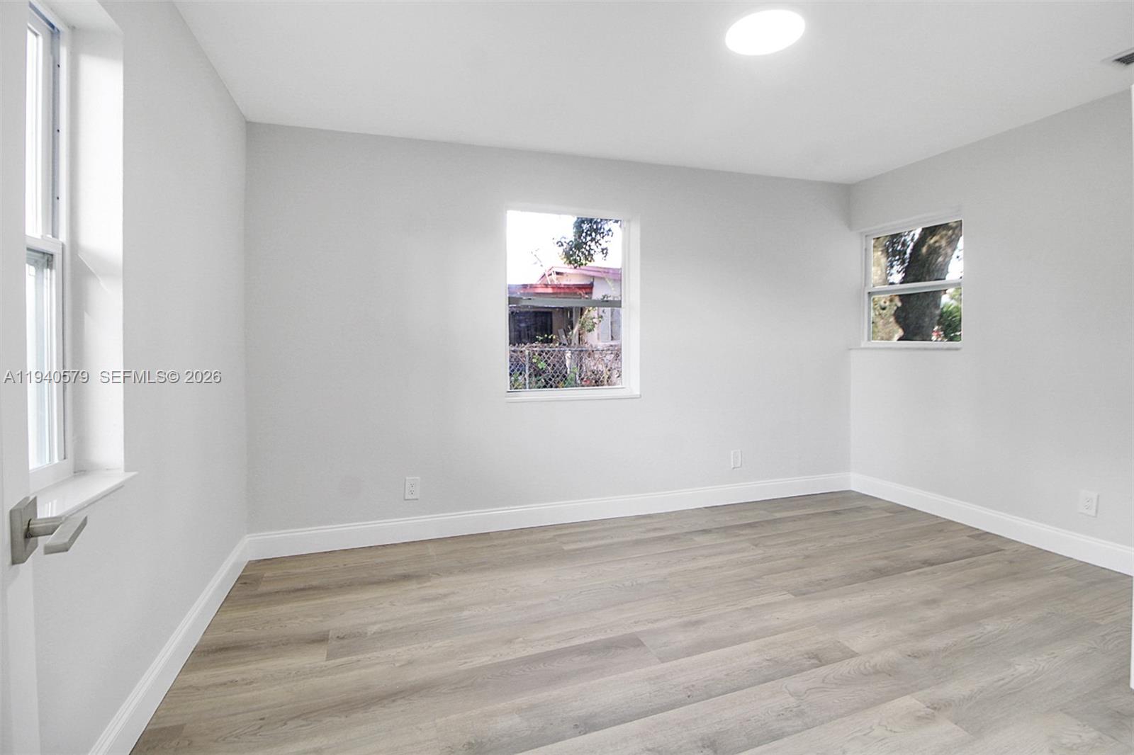 PLAZA ESTATES 2ND SEC - Residential