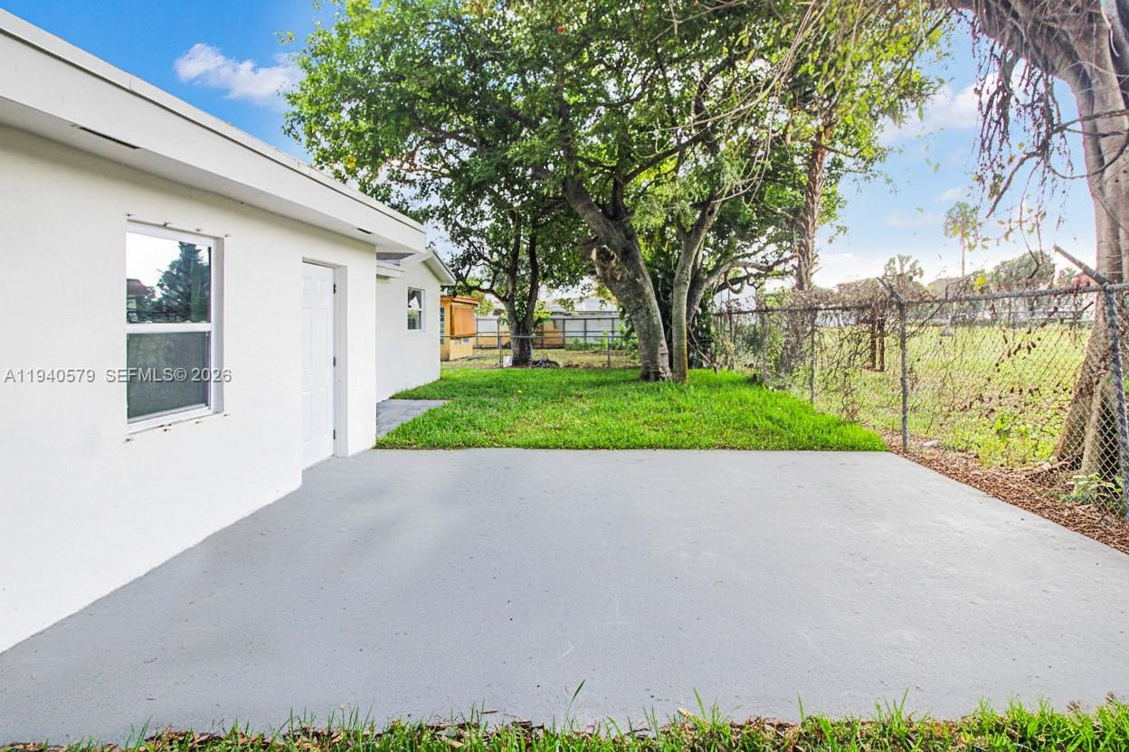 PLAZA ESTATES 2ND SEC - Residential